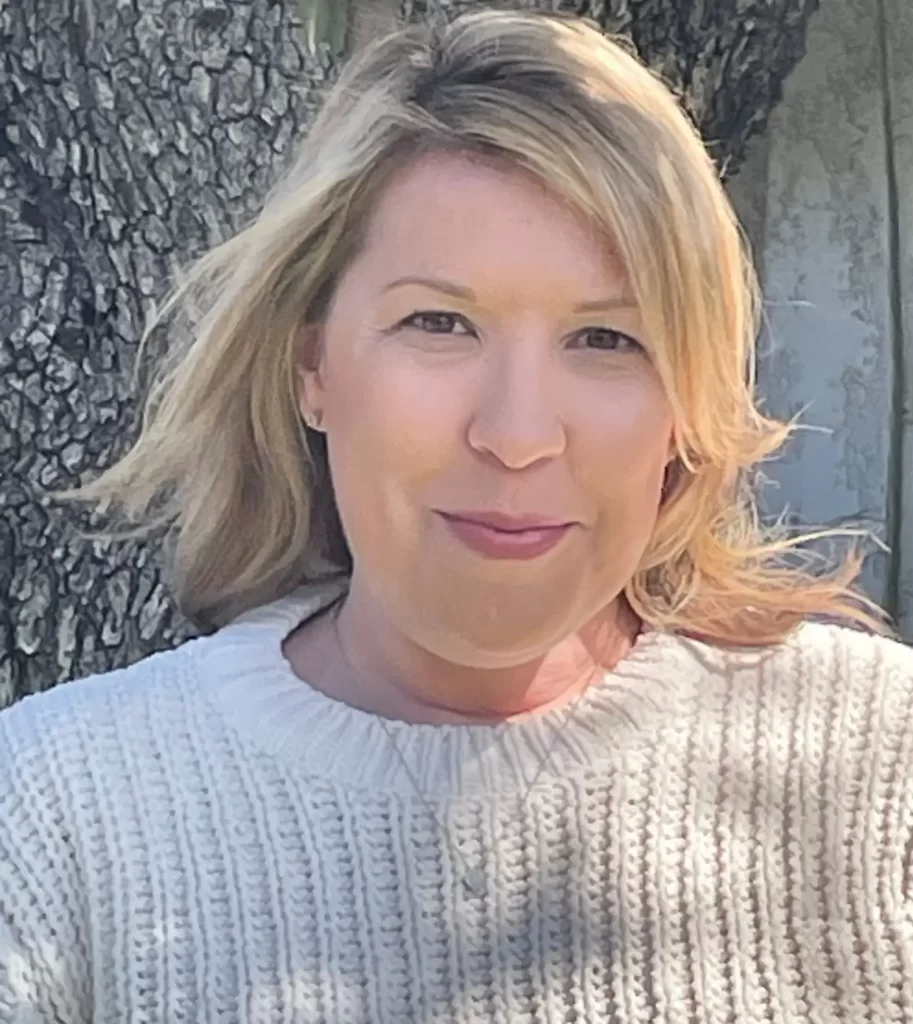 Lisa, Pirtle – Headshot (1) (1)